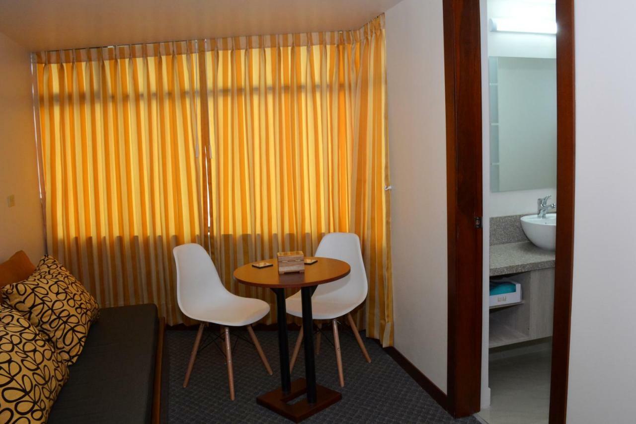 Los Angeles Stay Inn Кито Экстерьер фото