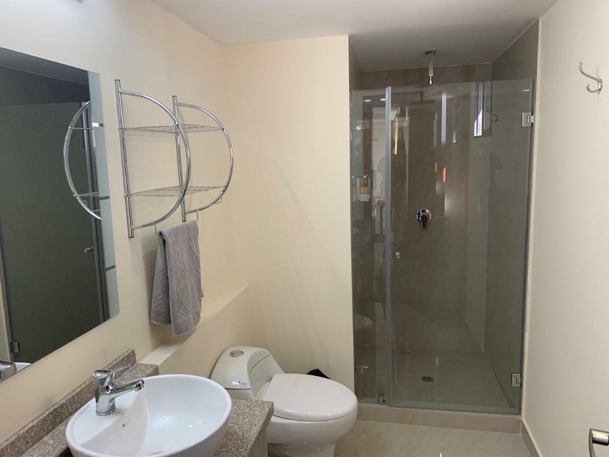 Los Angeles Stay Inn Кито Экстерьер фото